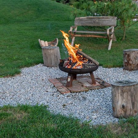 Glamping Happiness With Natural Pool Ribnica Exteriér fotografie